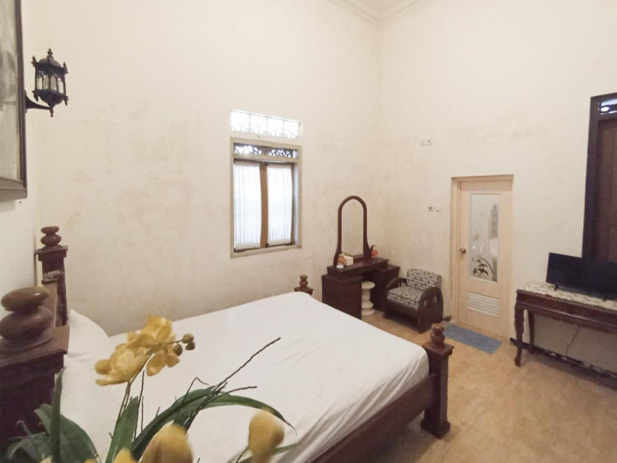 Intayu Homestay Redpartner Malang Exterior foto